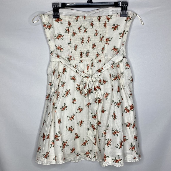 Forever 21 Floral Strapless Dress - Picture 3 of 4